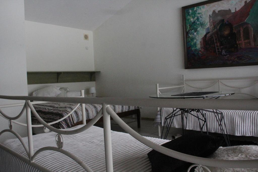 Chill Inn Bernati Phòng bức ảnh