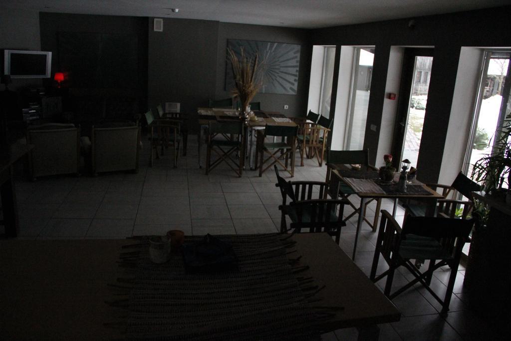 Chill Inn Bernati Ngoại thất bức ảnh